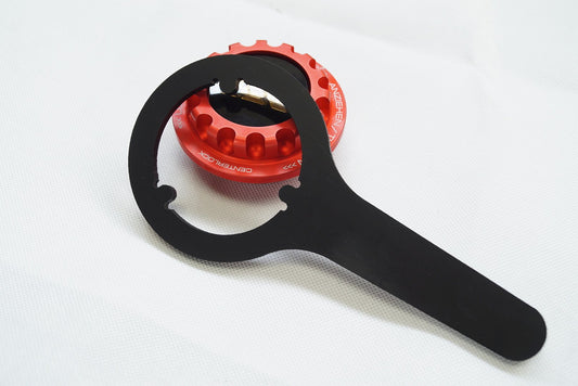 Centerlock tool
