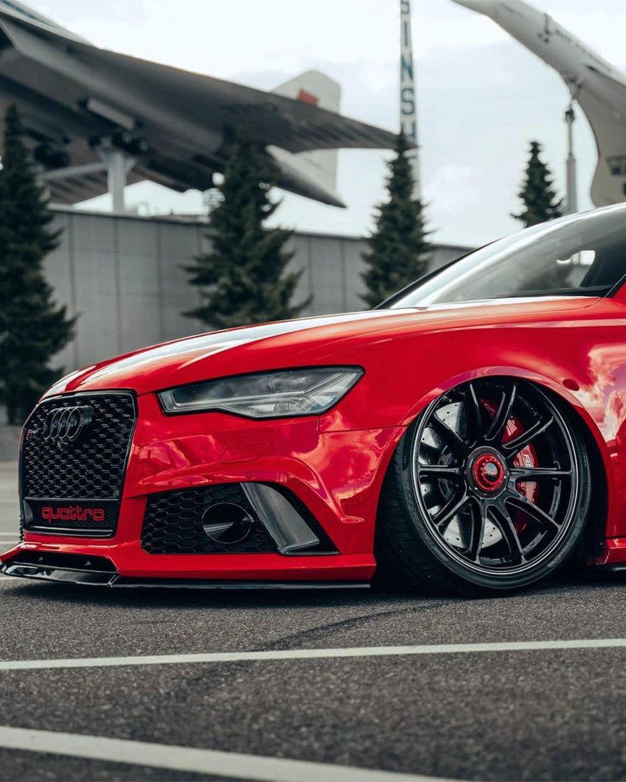 Transform the wheel with a centerlock-inspired look